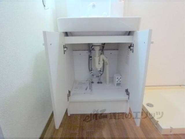 洗面所　下部収納