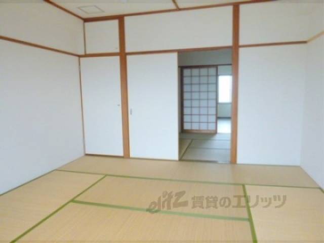 和室　東向きです。