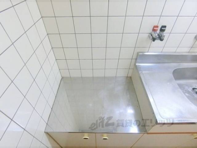 キッチン　コンロ置き場