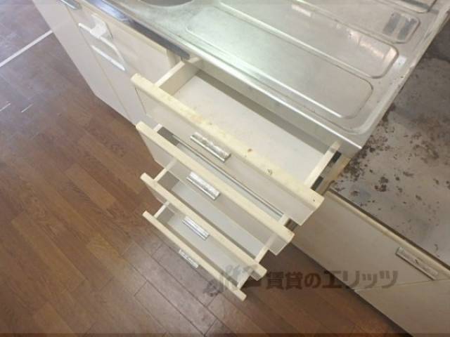 キッチン　下部収納