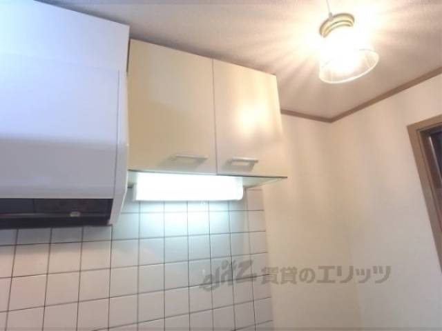 キッチン　上部収納