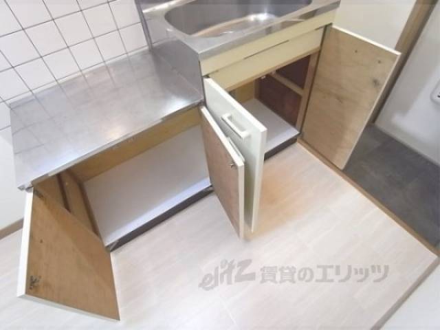 キッチン　下部収納