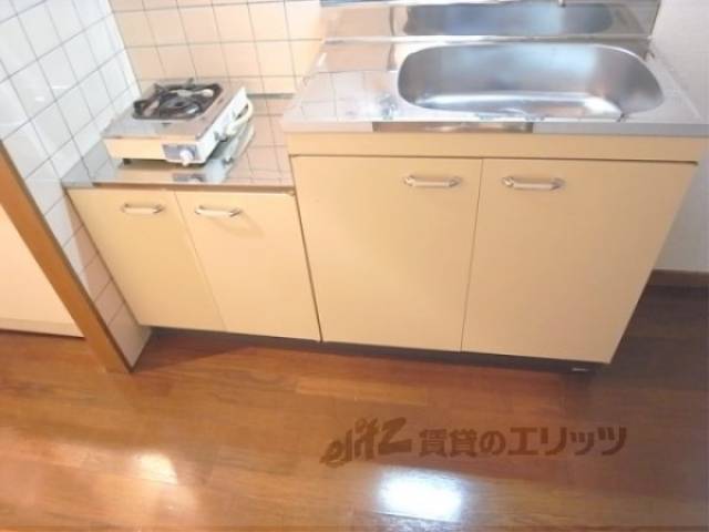 キッチン　下部収納