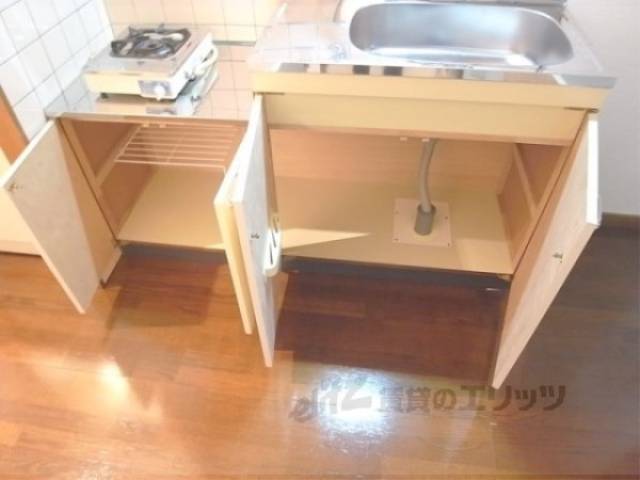 キッチン　下部収納