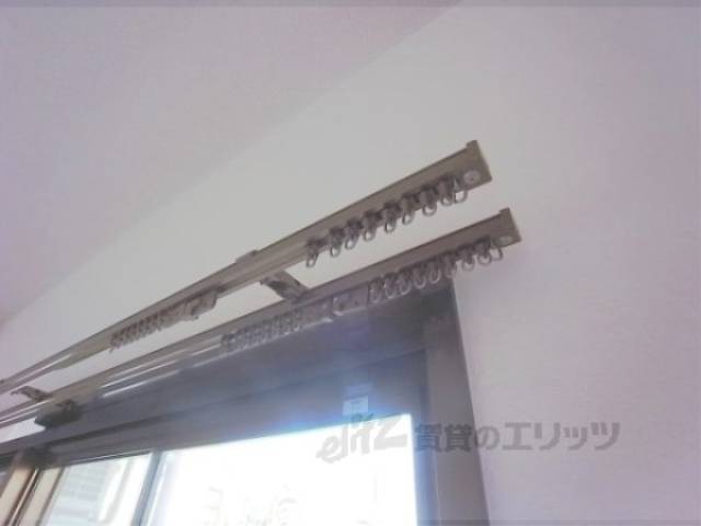 カーテンレール