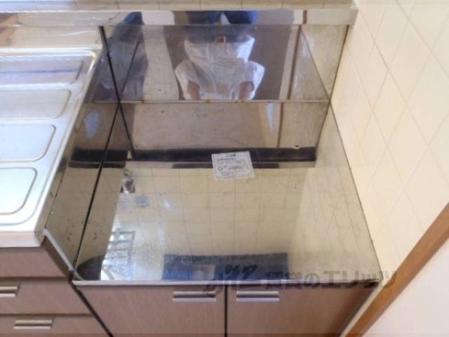 キッチン　2口コンロ置けます・