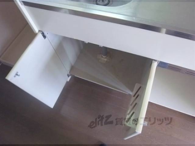 キッチン　下部収納