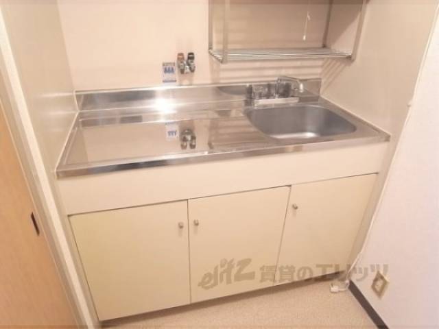 キッチン　二口コンロ設置可能です