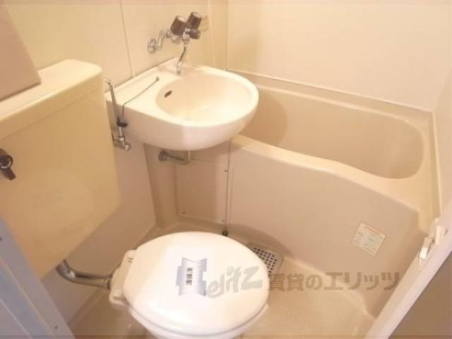 ユニットバス　ゆとりのあるユニットバスです