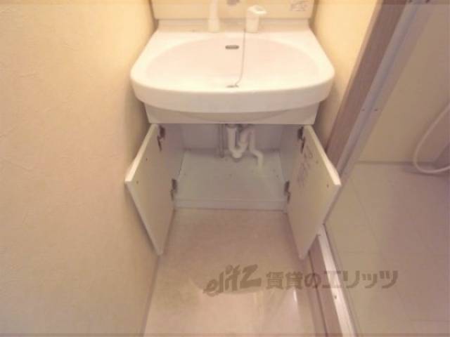 洗面所　収納