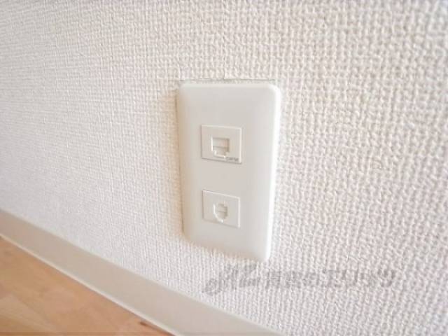 電話線差込口