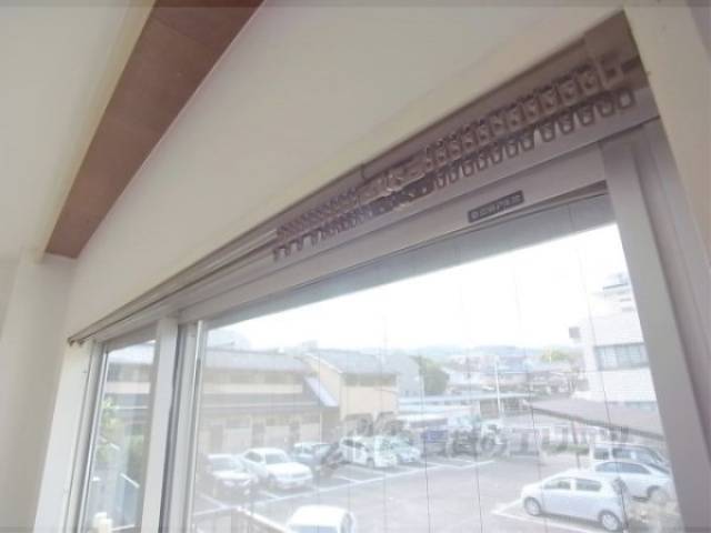 カーテンレール