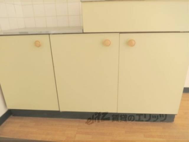 キッチン　収納