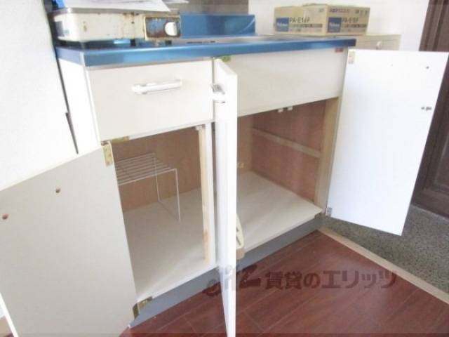 キッチン　下部収納