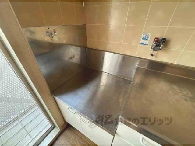 キッチン　コンロ置き場