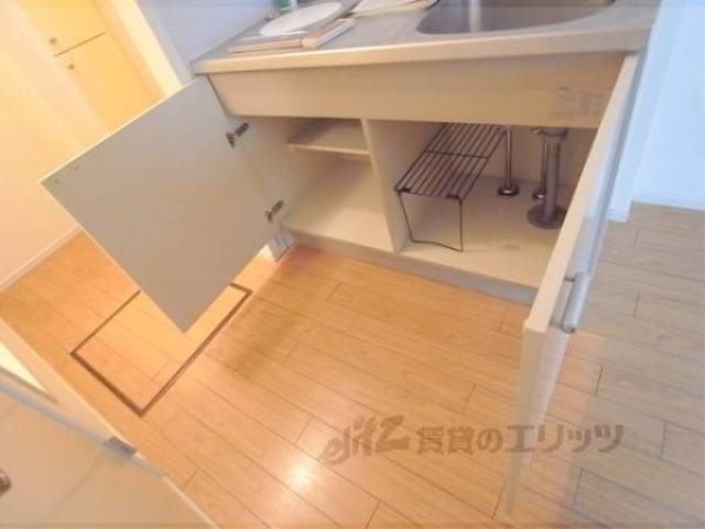 キッチン　下部収納