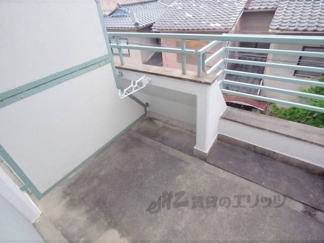 洗濯機置場　洗濯物を干すのも楽ですよ。