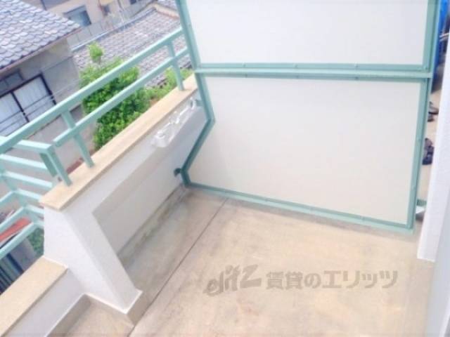 ベランダ　広くてゆとりがあるベランダです。