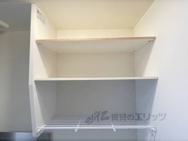 キッチン　上収納