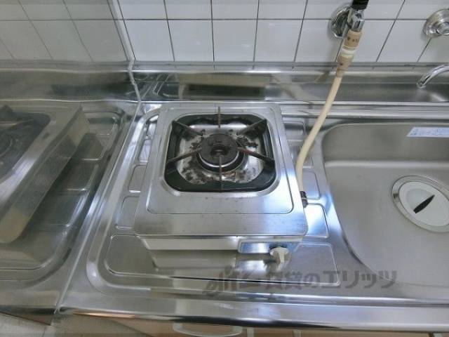 キッチン　コンロ置き場