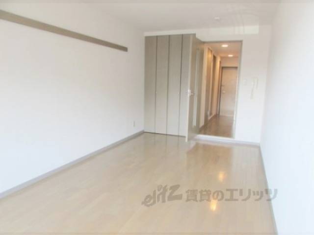 洋室　とても広々していますよ。