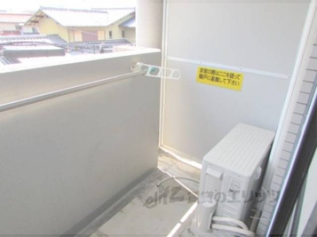 ベランダ　広々したベランダになっています。