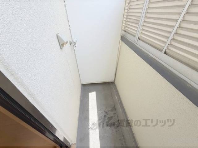 洗濯機置場　ベランダにあります。