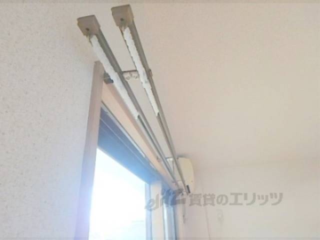 カーテンレール