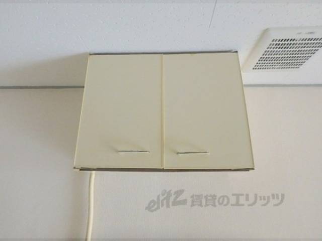 キッチン　キッチン上部収納