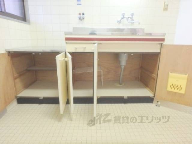 収納　キッチン