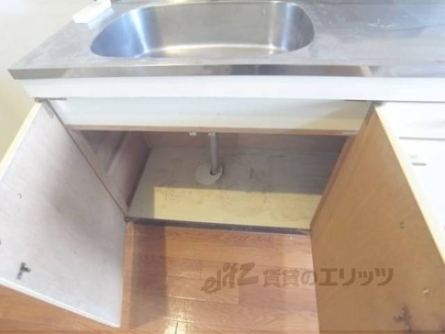 キッチン　調理器具等収納できますよ