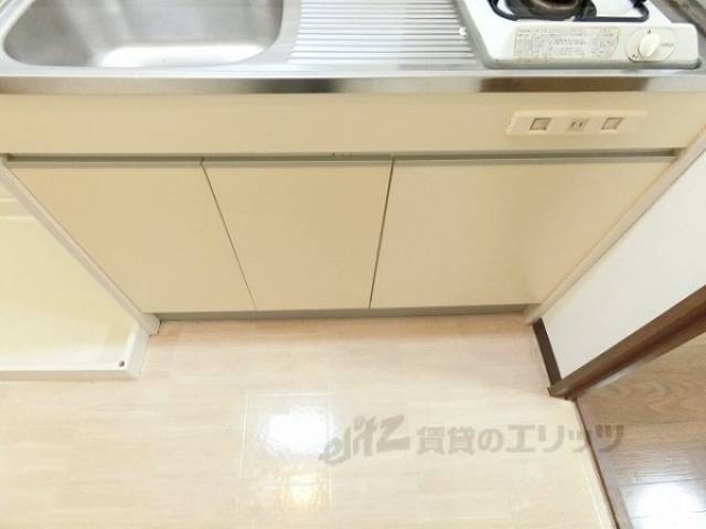 キッチン　下部収納