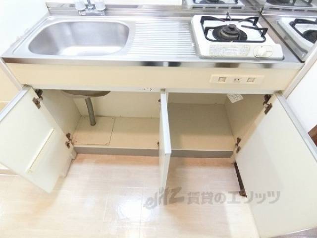 キッチン　下部収納