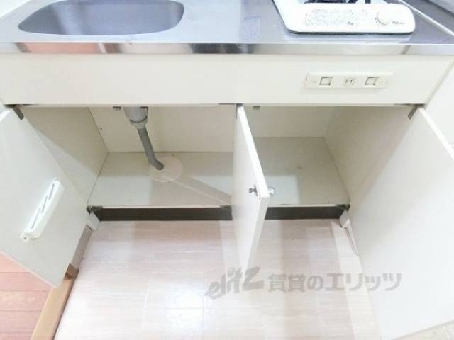 キッチン　下部収納