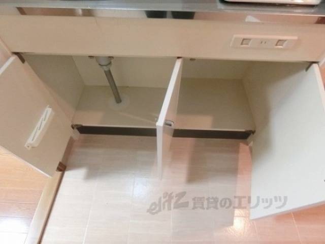 キッチン　下部収納