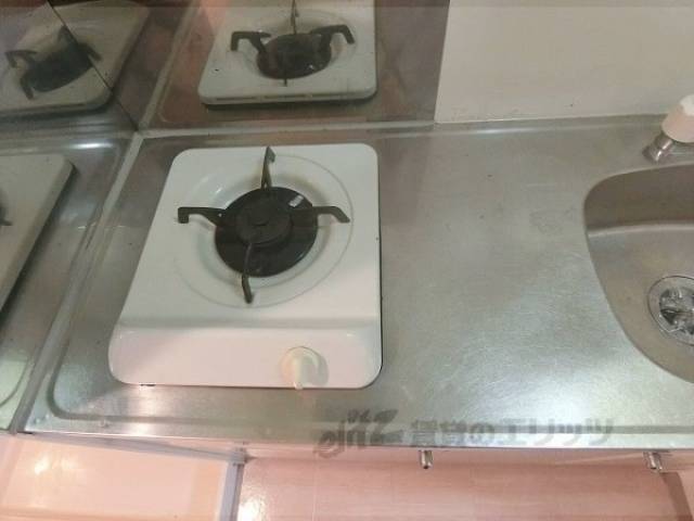 キッチン　コンロ
