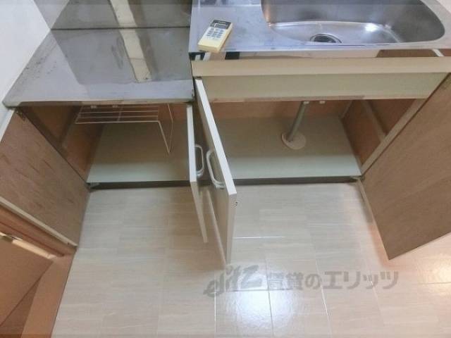 キッチン　下部収納
