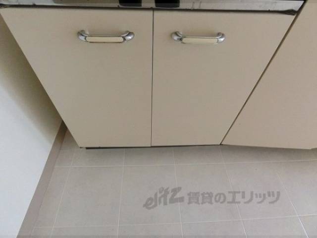 キッチン　下部収納