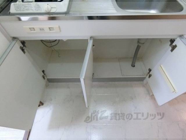 キッチン　下部収納