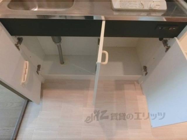 キッチン　下部収納