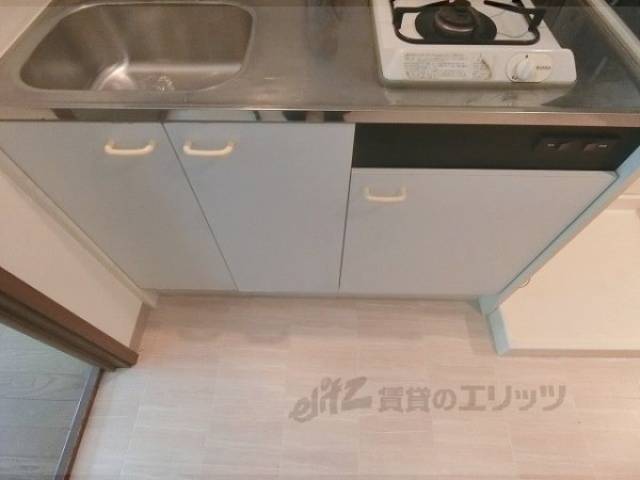 キッチン　下部収納