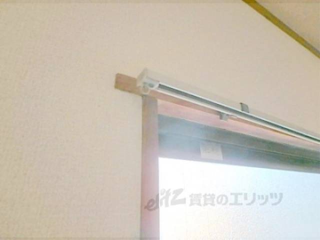 カーテンレール