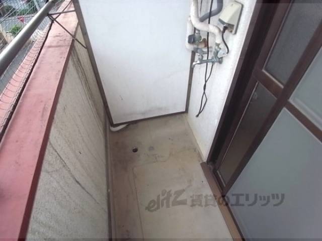 洗濯機置場　洗濯機はこちらへ