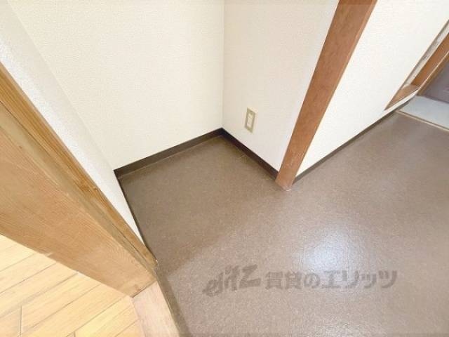 収納　コンセントつき