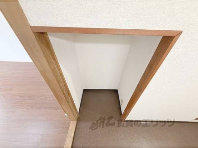 収納　コンセントつき