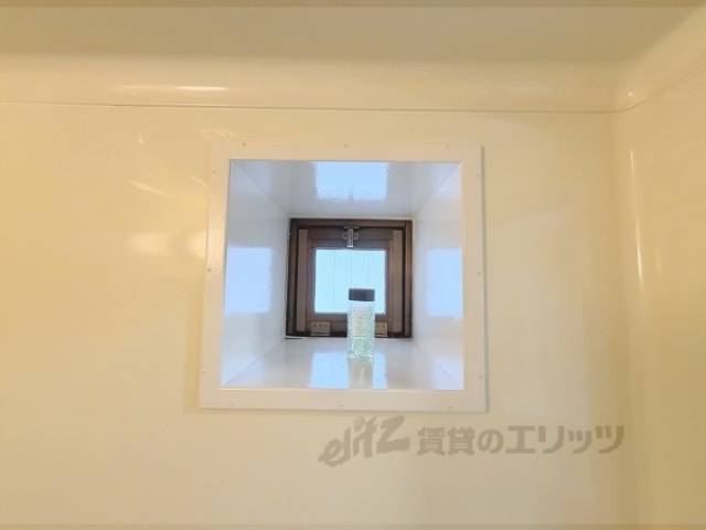 ユニットバス　小窓