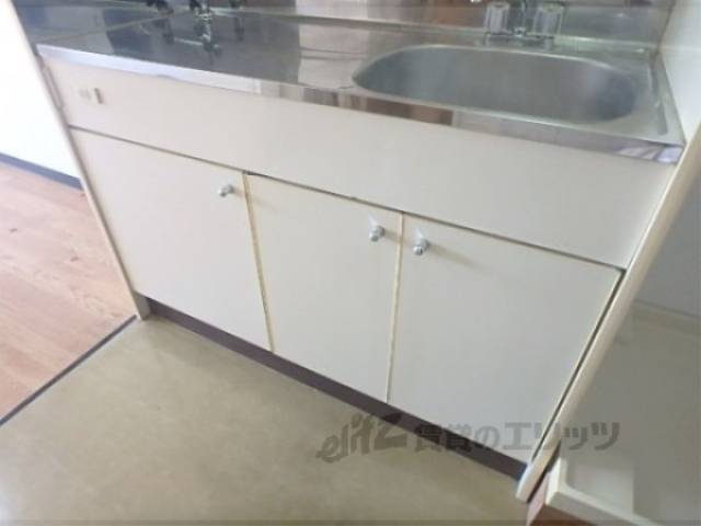 キッチン　下部収納