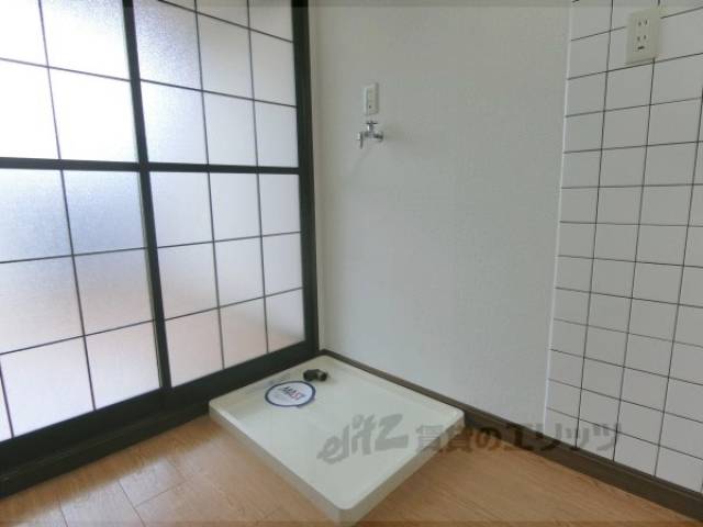 洗濯機置場　上部収納