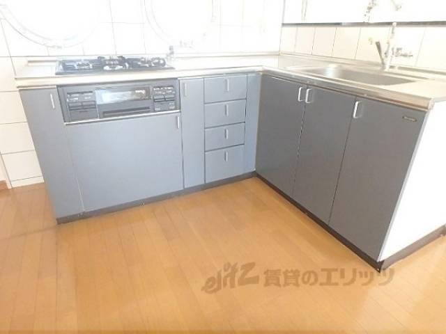 キッチン　下部収納