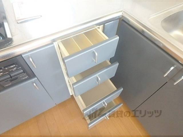 キッチン　下部収納